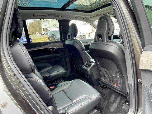 Used 2022 Volvo XC90 T6 Inscription w/ Advanced Package image 15