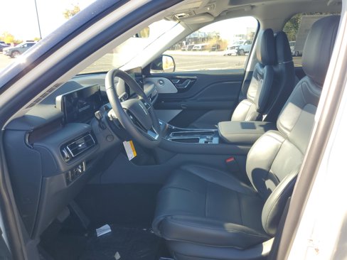 New 2025 Lincoln Aviator Reserve w/ Equipment Group 201A image 12