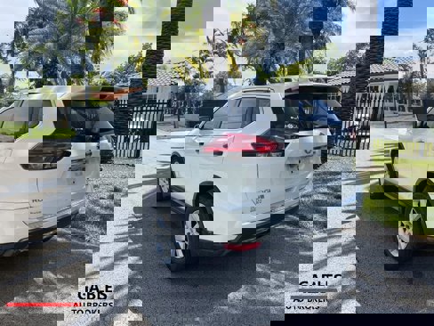 Used 2017 Nissan Rogue S image 11