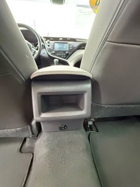 Used 2019 Toyota Camry LE image 19