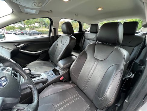 Used 2014 Ford Focus SE w/ Equipment Group 201A image 28