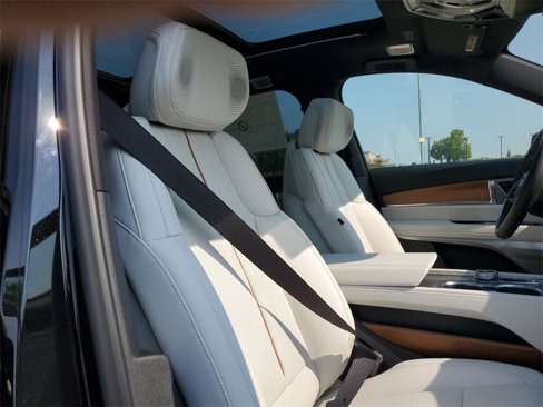 New 2026 Cadillac Vistiq Sport image 27