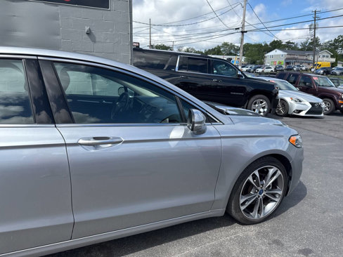 Used 2020 Ford Fusion Titanium image 11