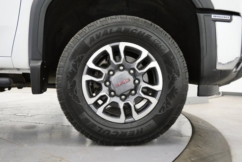Used 2024 GMC Sierra 3500 SLE w/ SLE Value Package image 34