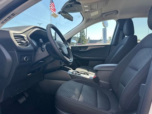 New 2025 Ford Escape Active image 9