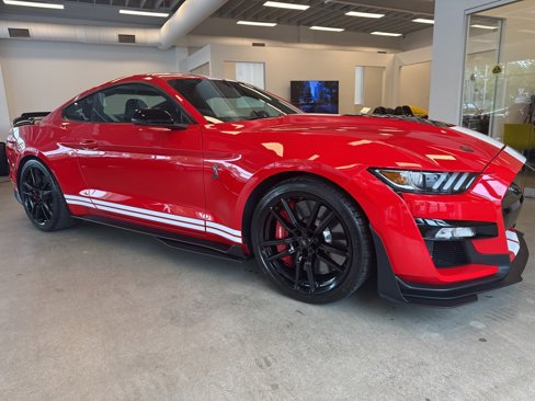 Used 2022 Ford Mustang Shelby GT500 w/ Technology Package image 1