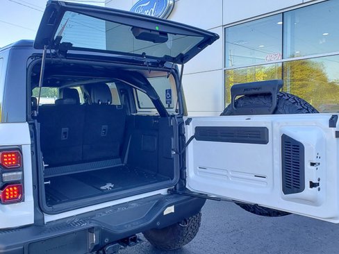 New 2025 Ford Bronco Raptor image 6