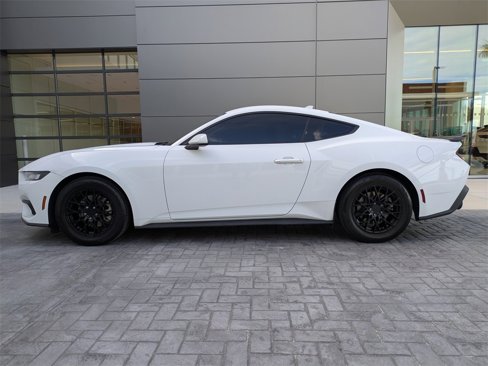 Used 2024 Ford Mustang Coupe image 8