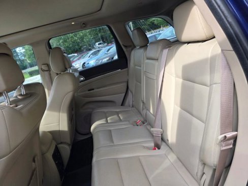 Used 2018 Jeep Grand Cherokee Limited w/ Luxury Group II image 18
