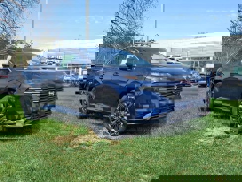 New 2025 Nissan Murano Platinum w/ Cargo Package image 1