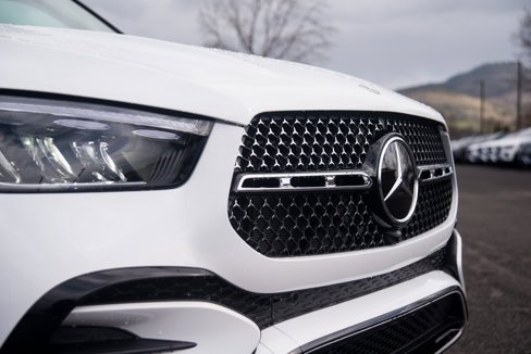 Used 2025 Mercedes-Benz GLE 350 4MATIC image 13