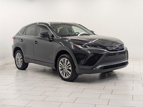Used 2022 Toyota Venza XLE image 6