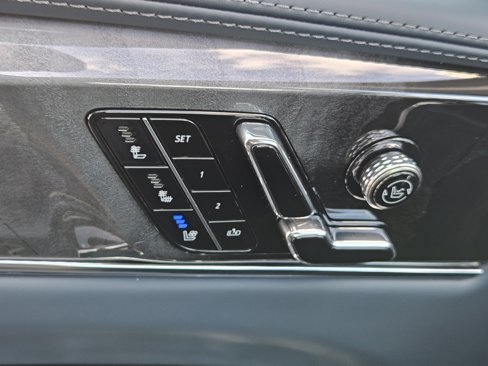 New 2026 Cadillac Escalade IQL Sport 2 w/ LPO, ONYX Package image 23