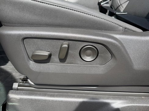 New 2026 Chevrolet Silverado 1500 High Country w/ Z71 Off-Road Package image 11