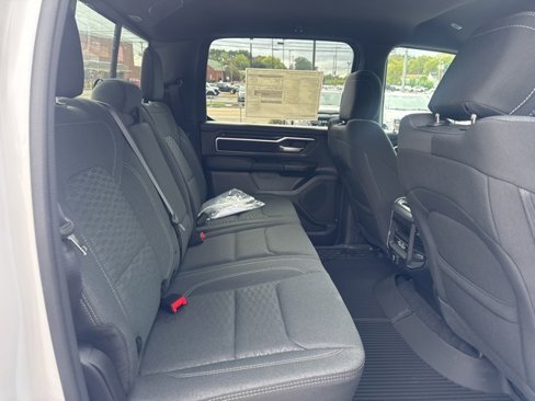 New 2026 RAM 1500 4x4 Crew Cab image 11