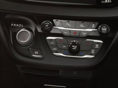 New 2026 Chrysler Voyager LX image 24