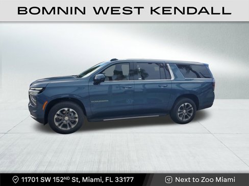 Used 2025 Chevrolet Suburban LS image 4