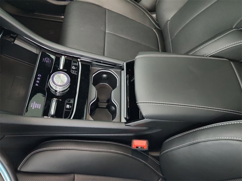New 2025 Jeep Grand Cherokee Overland w/ Luxury Tech Group IV image 30