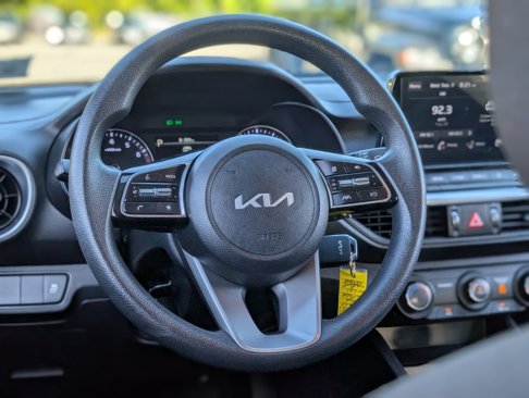 Used 2023 Kia Forte LXS image 14