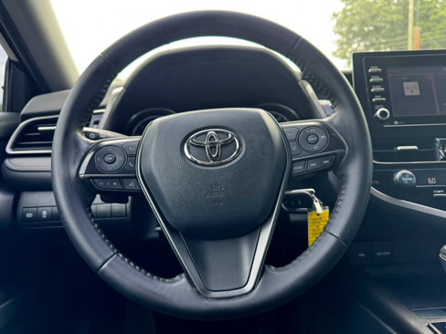 Used 2021 Toyota Camry SE image 15