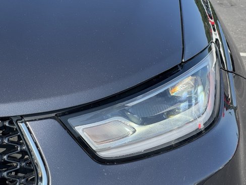 Used 2022 Chrysler Pacifica Touring-L image 5