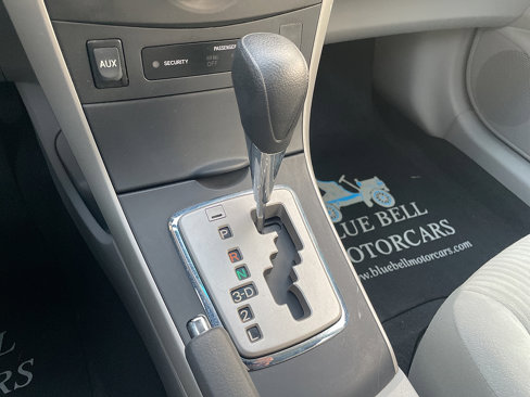 Used 2010 Toyota Corolla LE image 44