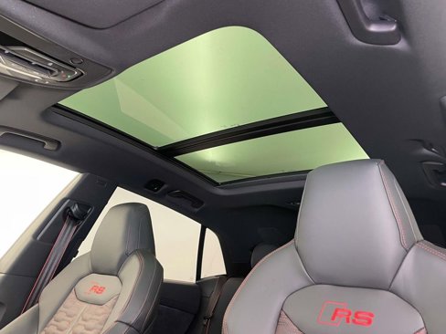 New 2025 Audi RS Q8 performance image 18