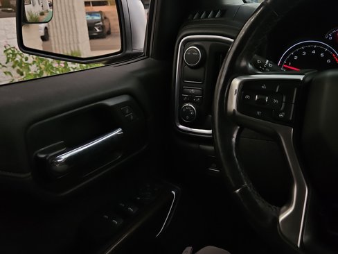 Used 2021 Chevrolet Silverado 1500 LT image 17
