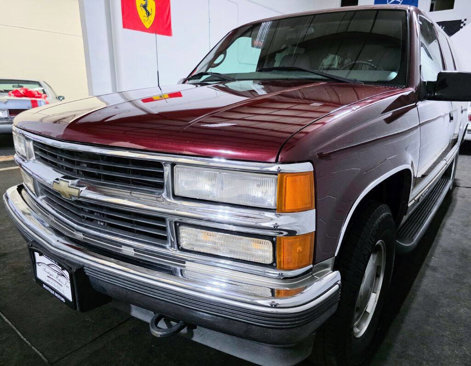 Used 1999 Chevrolet Suburban 4WD w/ Preferred Equipment Group 3 image 7