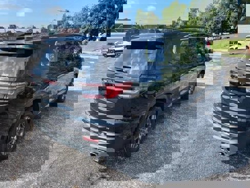 New 2026 GMC Acadia Elevation image 5