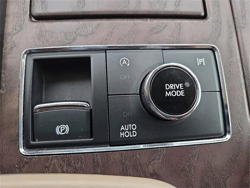 Certified 2024 Lincoln Navigator L Reserve image 16
