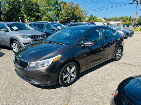 Used 2018 Kia Forte LX w/ LX Popular Package image 2