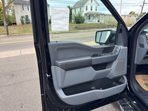 New 2025 Ford F150 Lariat image 12