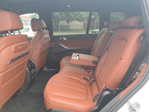 New 2026 BMW X7 M60i image 11