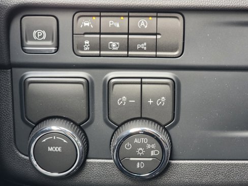 New 2026 Chevrolet Tahoe LT w/ Comfort Package image 34