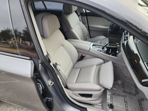 Used 2011 BMW 550i Gran Turismo image 20
