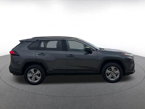 Used 2025 Toyota RAV4 LE image 16