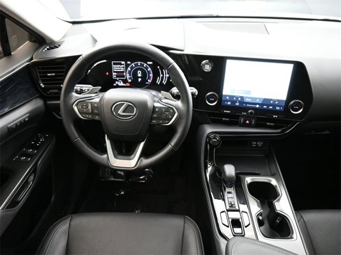 Used 2024 Lexus NX 250 FWD w/ Premium Package image 7