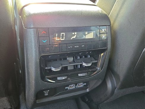 Used 2024 Jeep Grand Cherokee L Laredo image 15