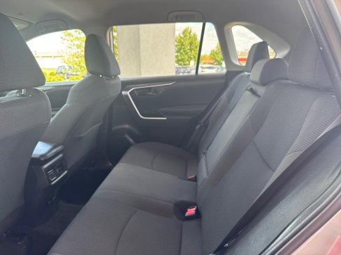 Used 2024 Toyota RAV4 LE image 7