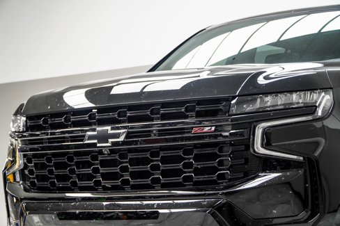 Used 2024 Chevrolet Tahoe Z71 w/ Luxury Package image 2