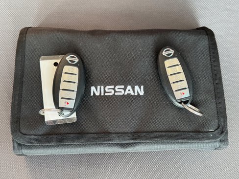 Used 2019 Nissan Rogue SV image 3