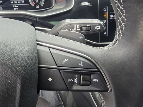 Used 2022 Audi Q8 Premium Plus w/ Premium Plus Package image 23