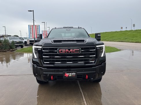 Used 2025 GMC Sierra 2500 AT4 w/ AT4 Premium Plus Package image 3