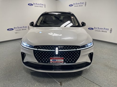 New 2025 Lincoln Nautilus Reserve image 2
