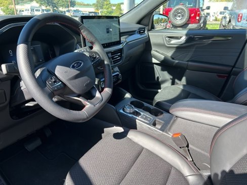 Used 2025 Ford Escape ST-Line w/ Tech Pack #1 image 14