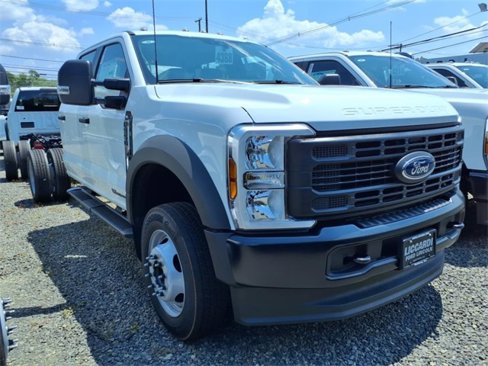 New 2025 Ford F550 4x4 Crew Cab image 1