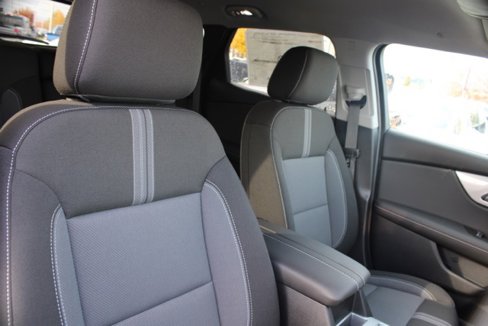 New 2025 Chevrolet Blazer LT w/ Midnight/Sport Edition image 34