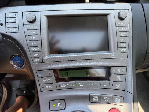 Used 2015 Toyota Prius Four image 18