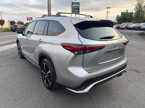 Used 2022 Toyota Highlander XSE image 4